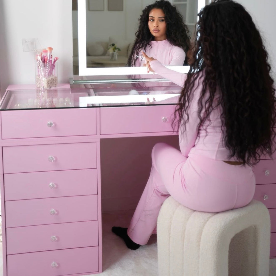 Vanity Rosa